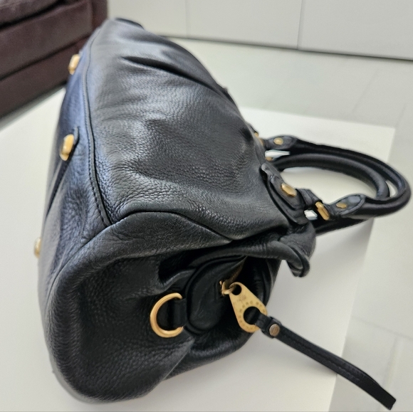 Marc by Marc Jacobs Leather Handbag EUC - black with gold hardware - Picture 10 of 16